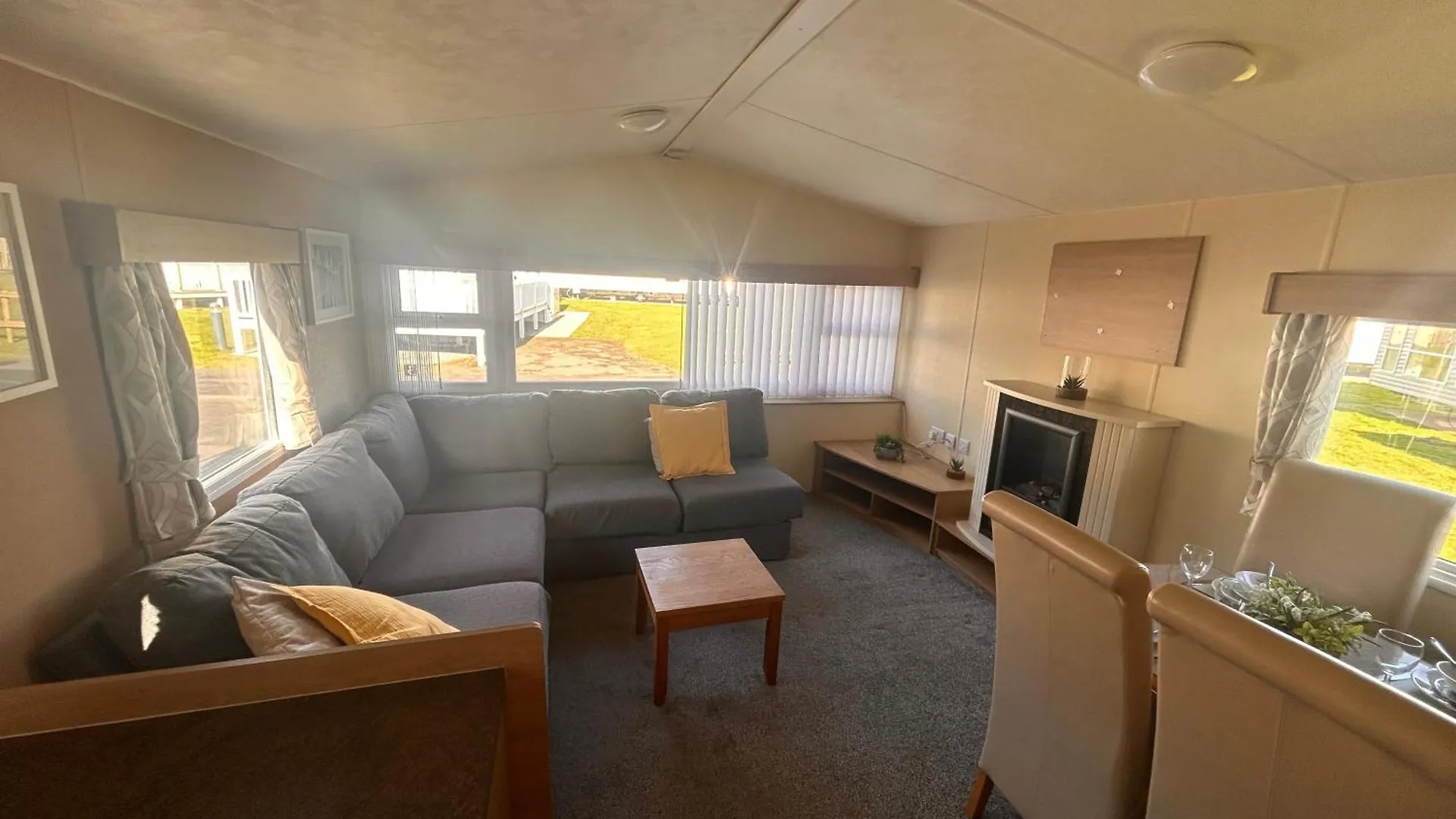 24 Heron Caravan Cayton